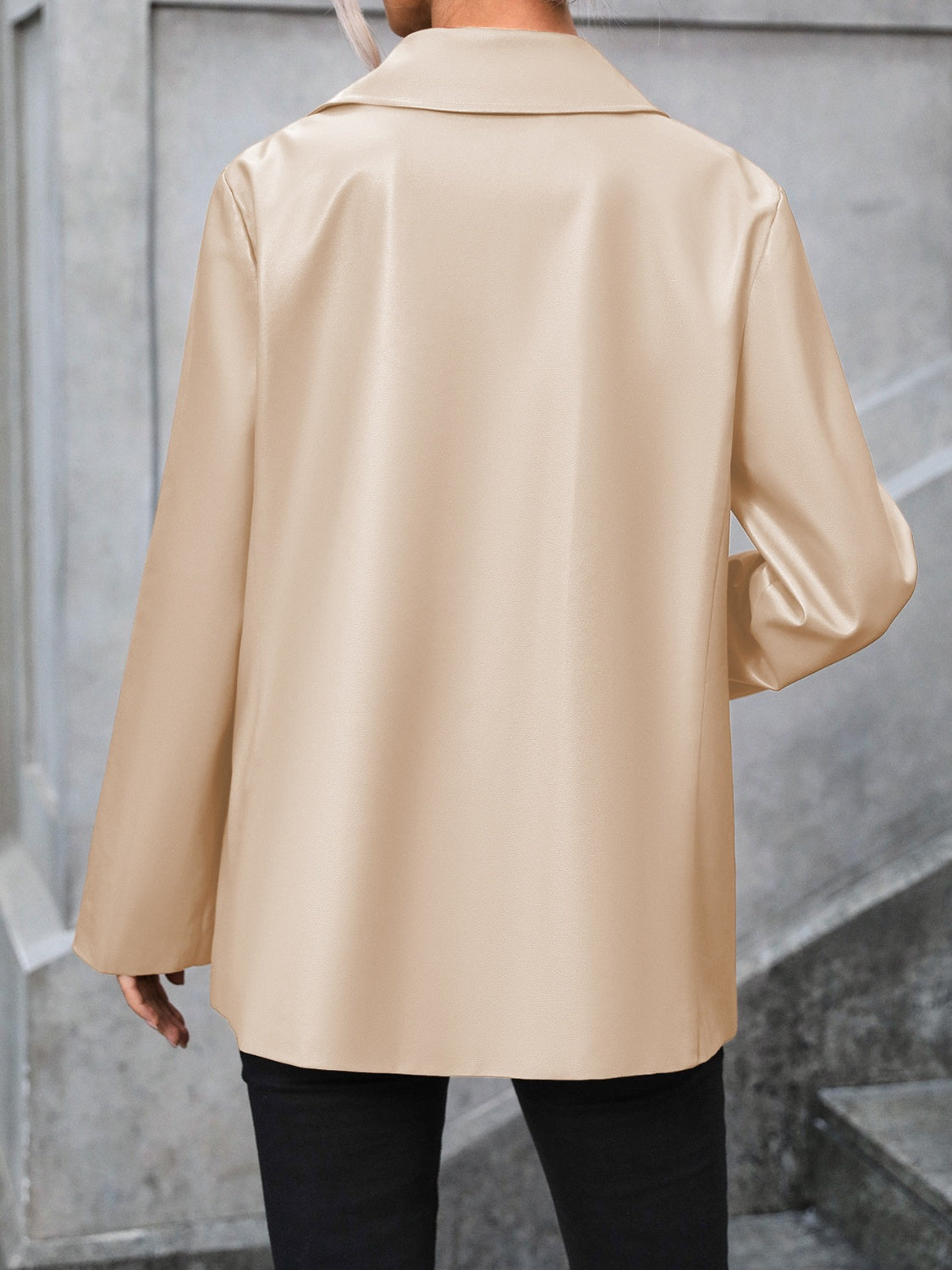 Barranca Pocketed Button Up Collared Neck Blazer