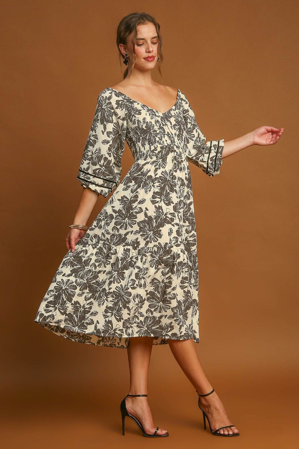 Noelle Umgee Ruffle Hem Flower Printed V-Neck Dress