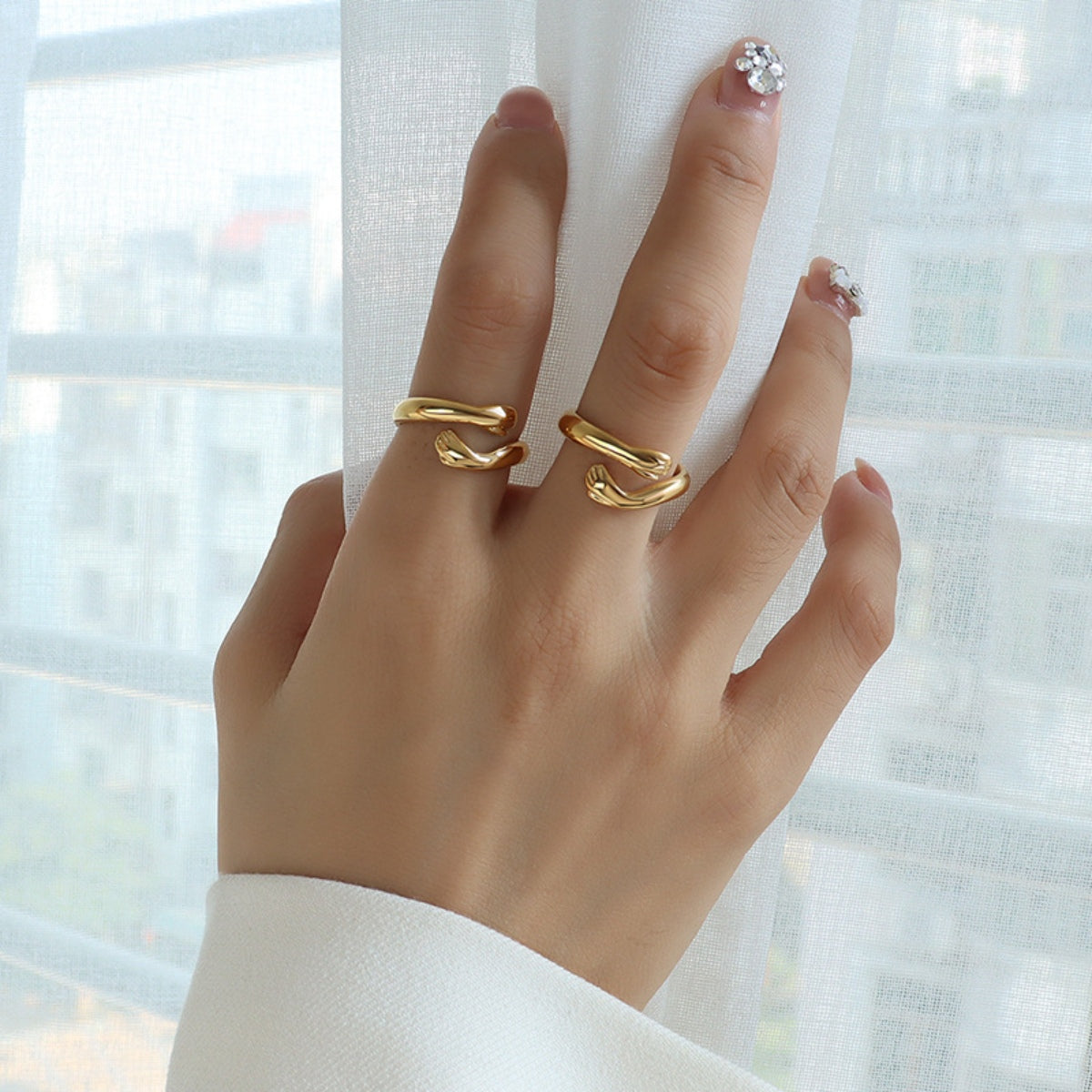 Serpentine Titanium Steel Hug Bypass Ring