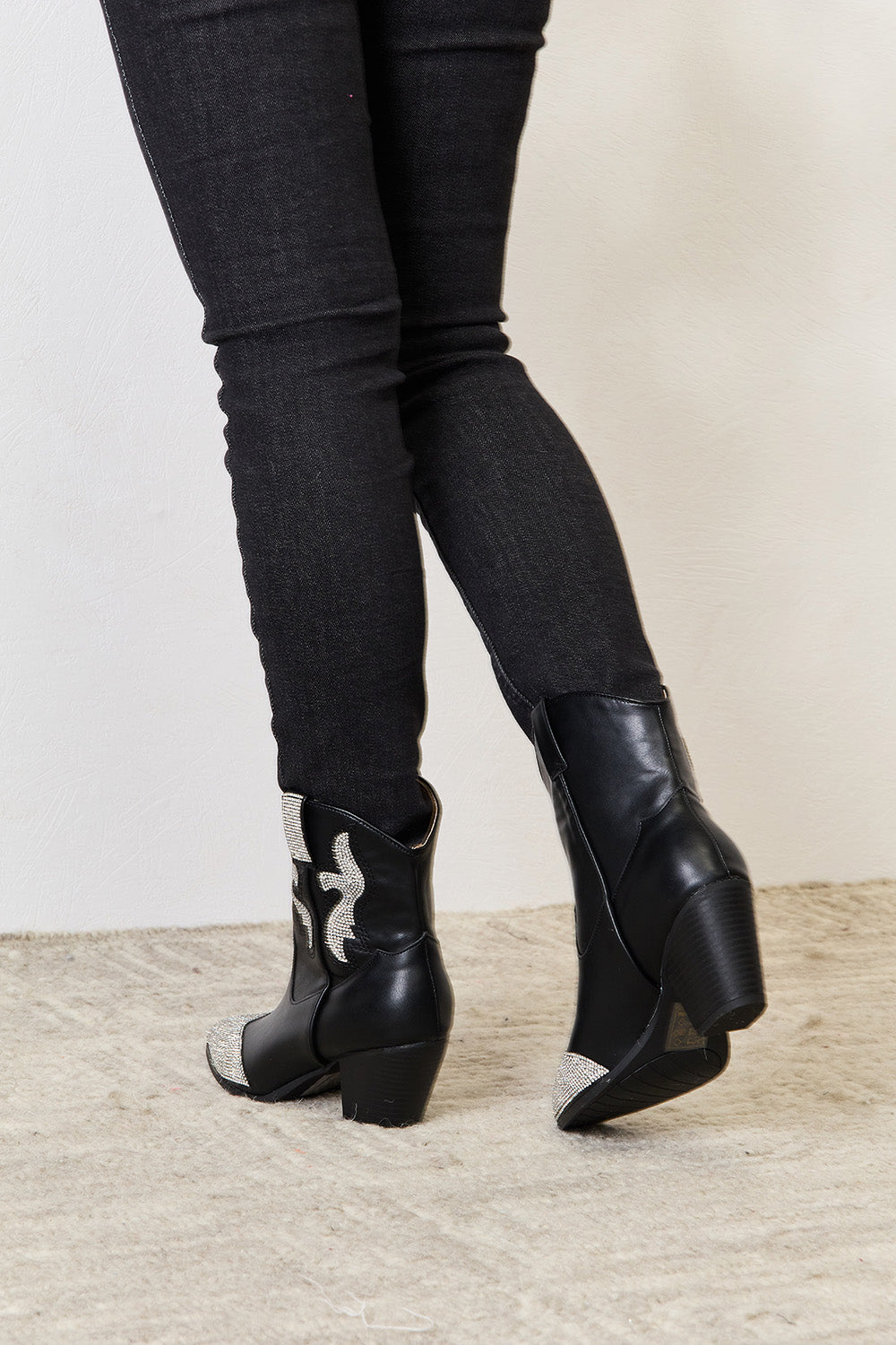 Rhinestone Cowgirl Pointed  Boots