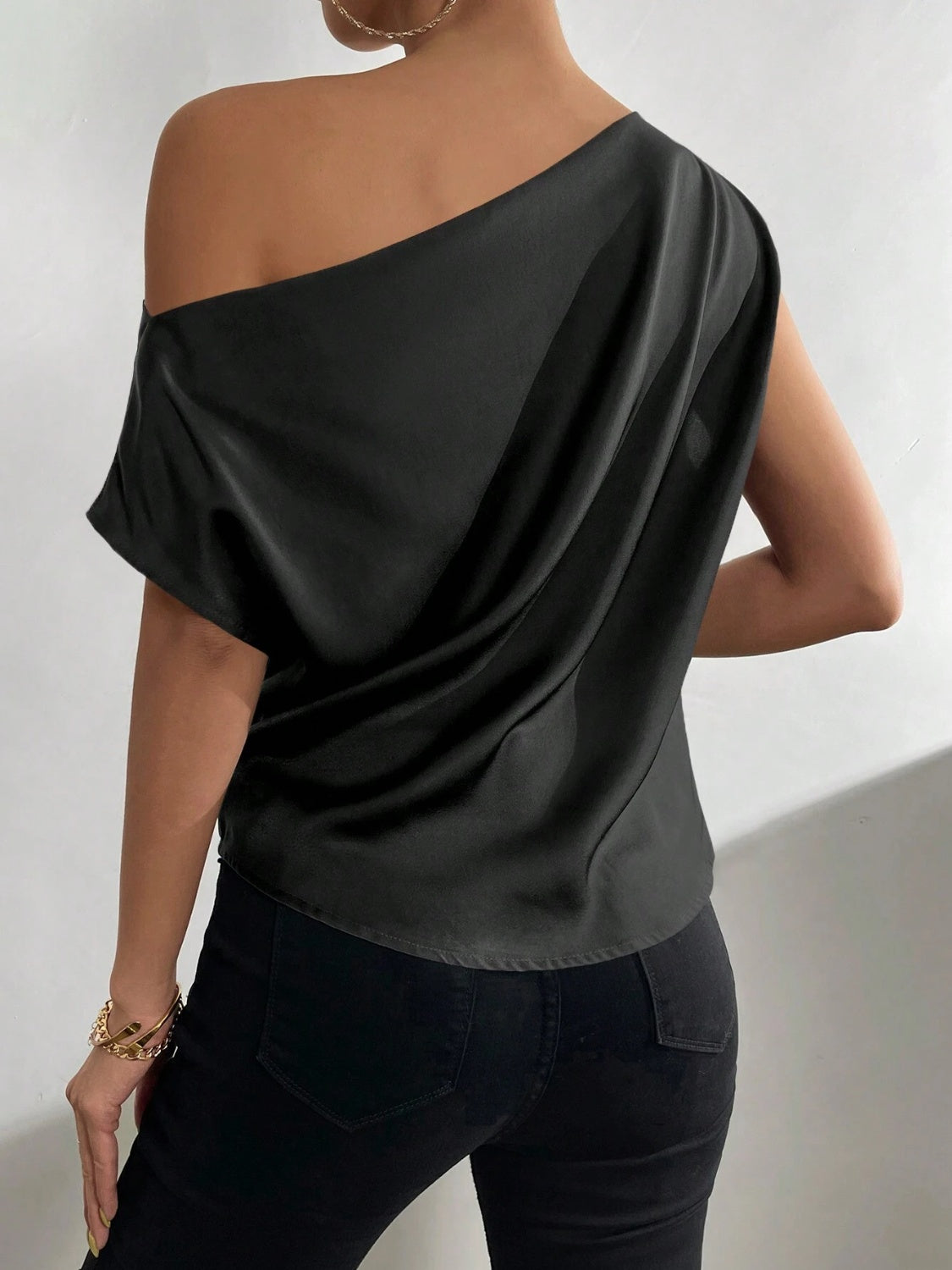 Riley Ruched Single Shoulder Blouse